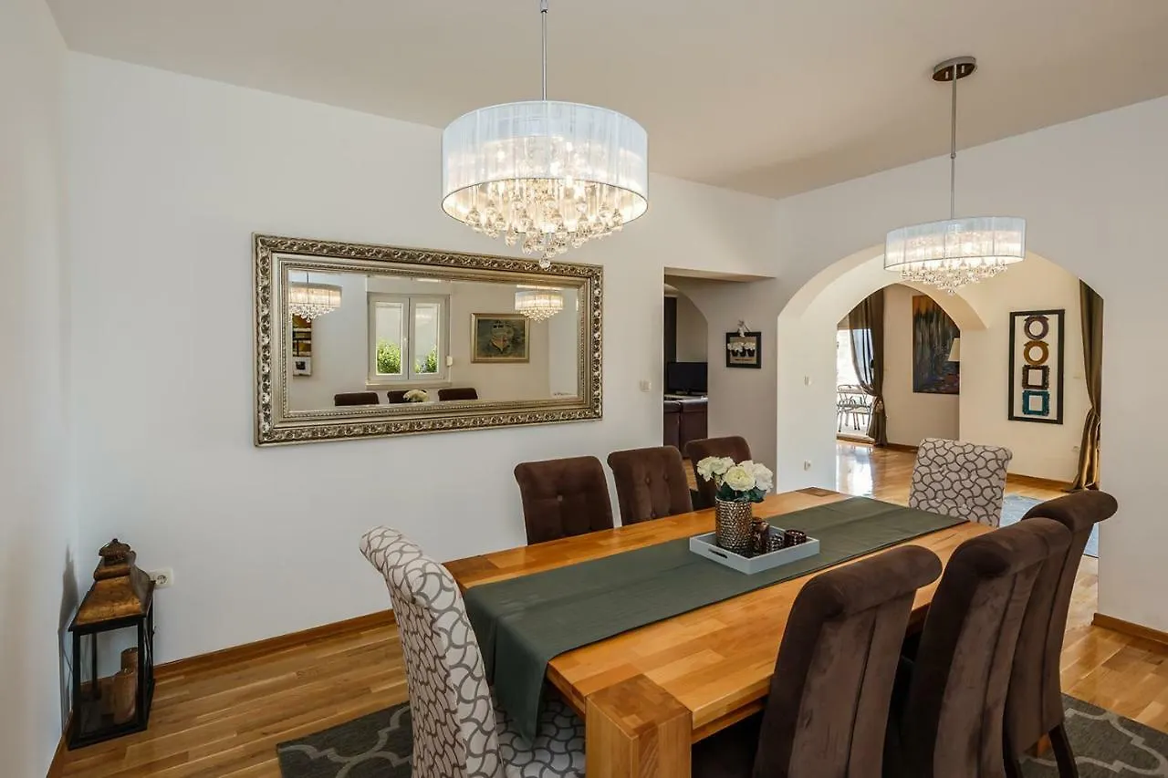 Sun-Kissed Luxury Mediterranean Villa Kastela 0*,  Croatia